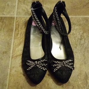 Michael Kors bow flats